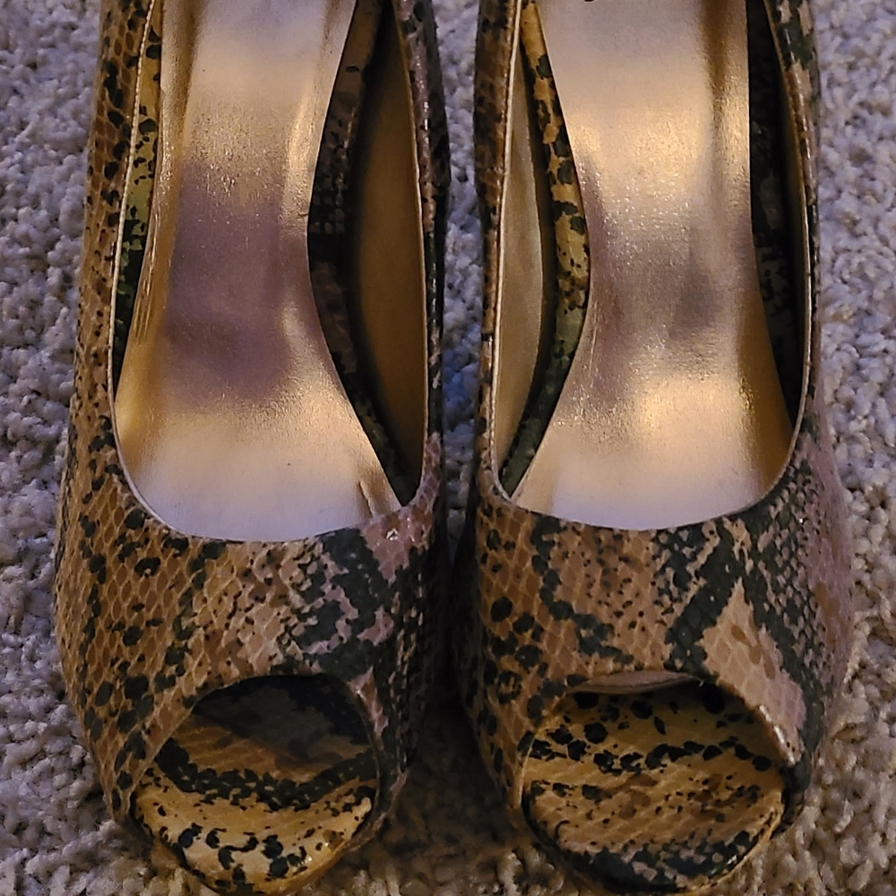 Snake skin high heels